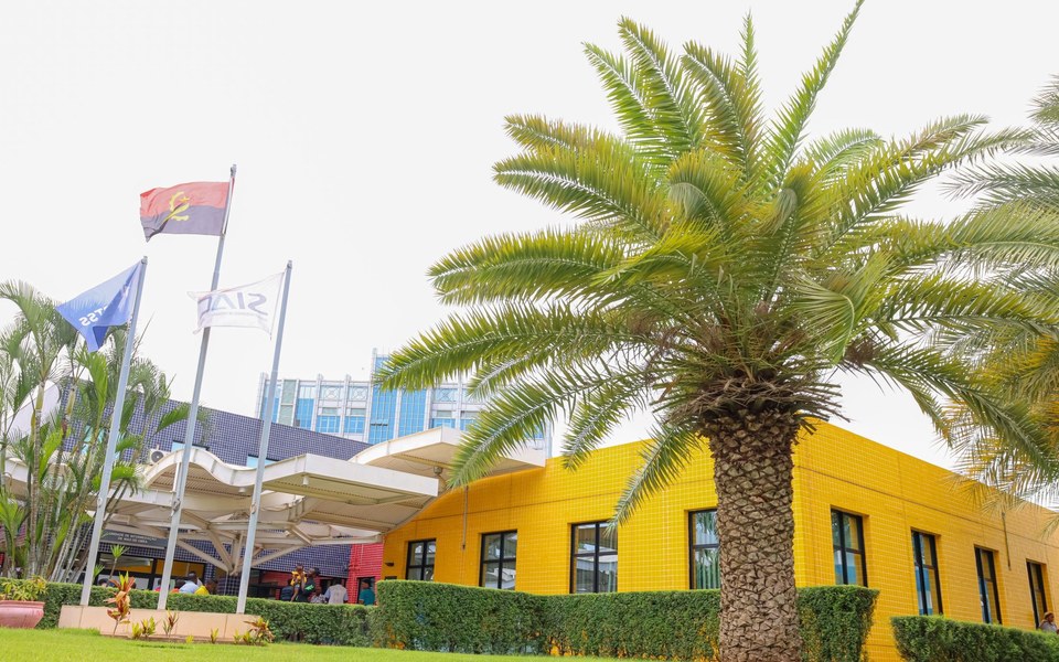 GovAngola Digital - centro de servicos publicos de Angola