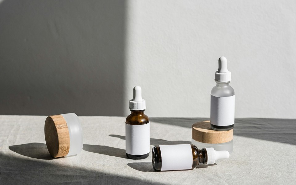 Estetica Premium - frascos de skincare e tratamento estetico