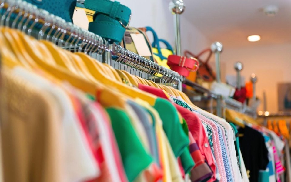 Moda Luanda - comércio ligado a marcas locais e internacionais, design afro contemporâneo